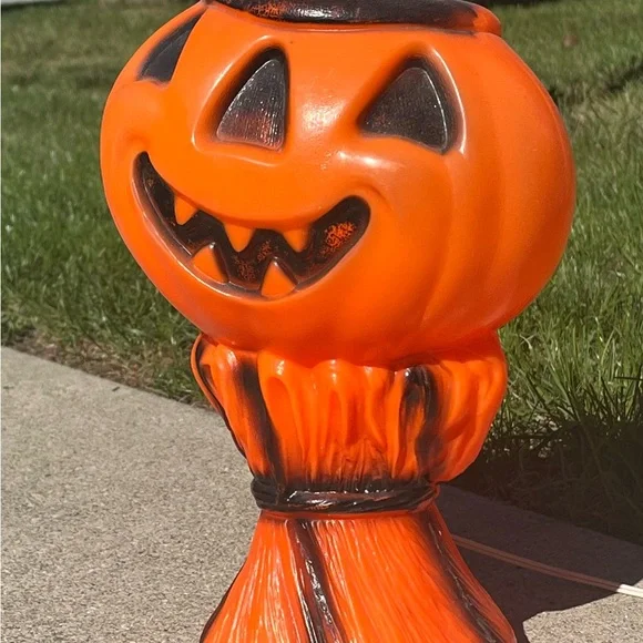 Pumpkin Blow Mold 15" - Picture 3 of 6